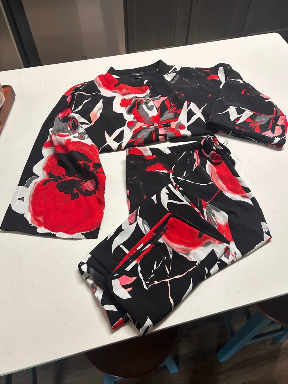 Natori Floral Pajamas XXL - Picture 2 of 13